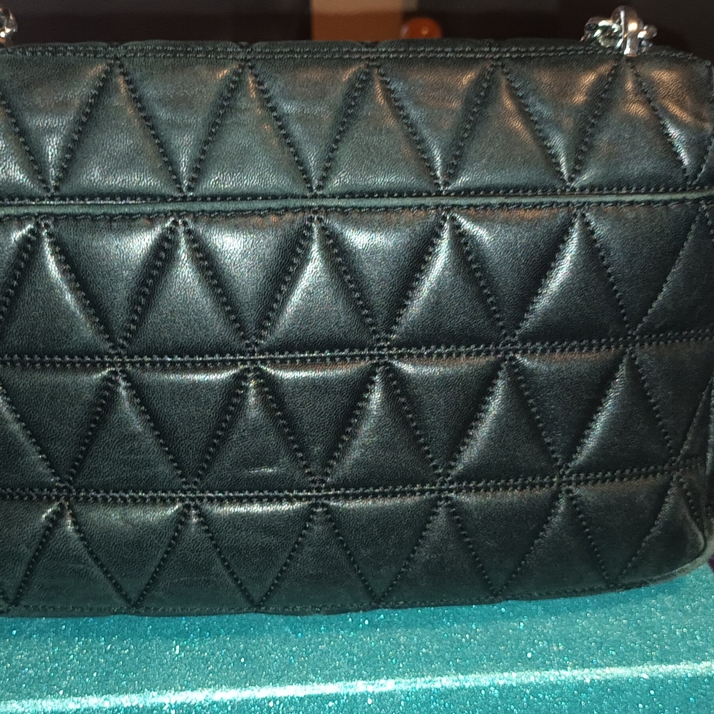 Michael Kors purse - Picture 3 of 16
